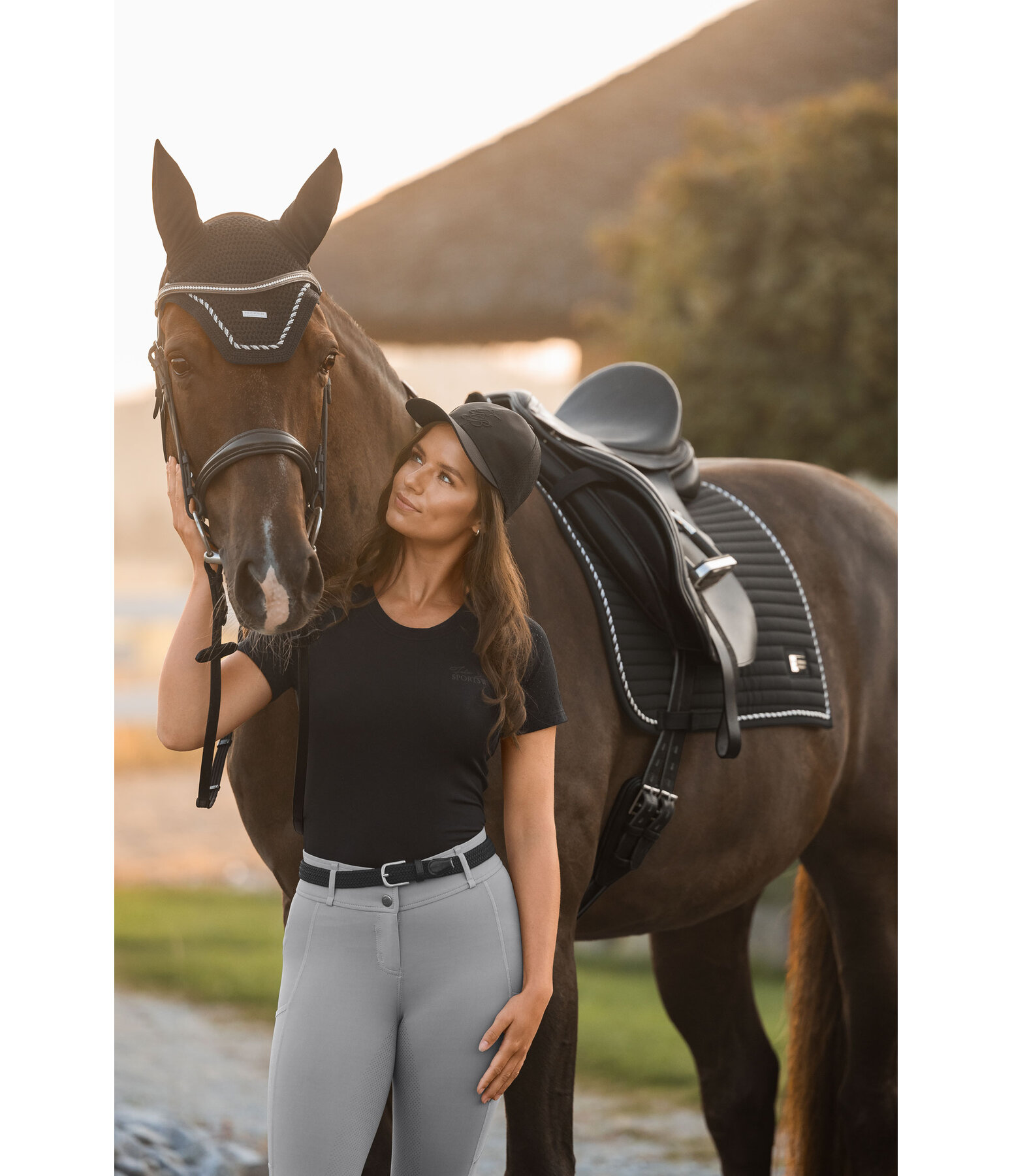 Tapis de selle  Sophistication avec passants de contre-sanglons