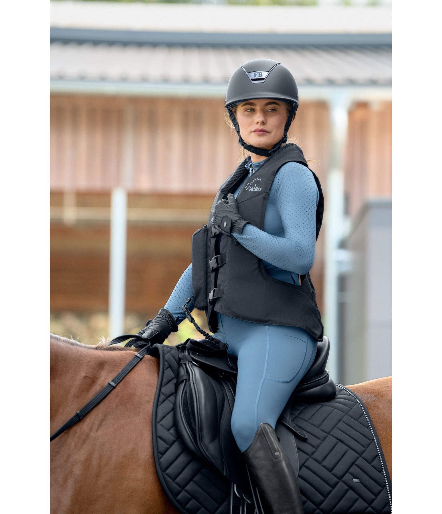 Gilet de protection airbag  by SPARK Ultimate Back & Neck Protector