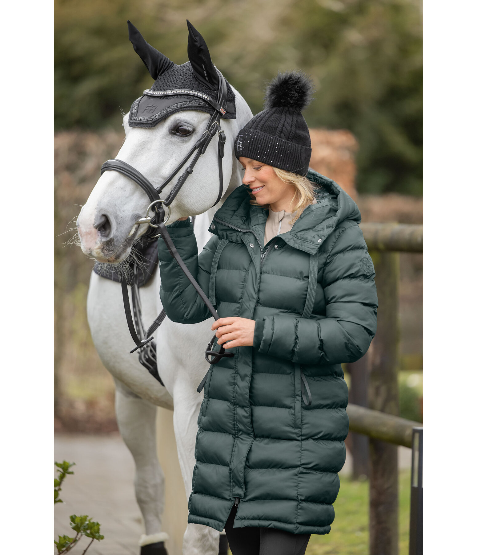 Manteau d'�quitation matelass� � capuche  Minou