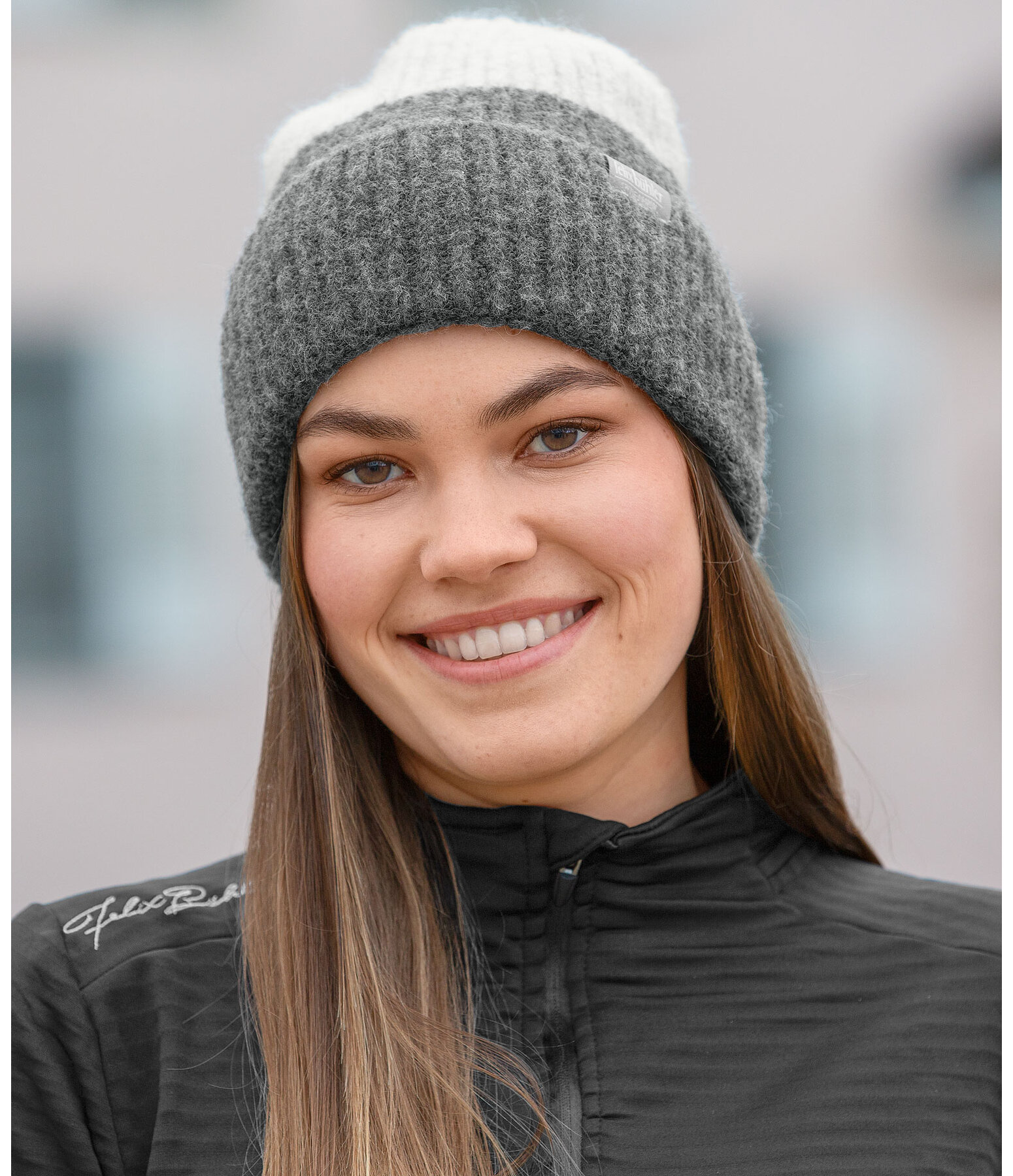 Bonnet  Elin