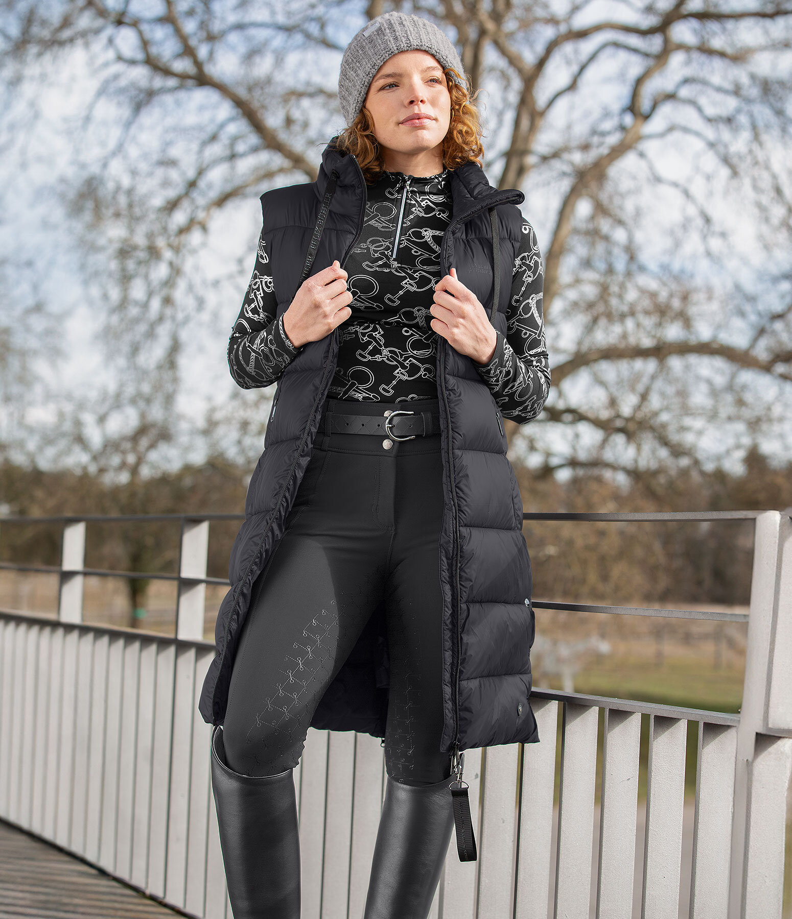 Tenue Femme  Amber en noir